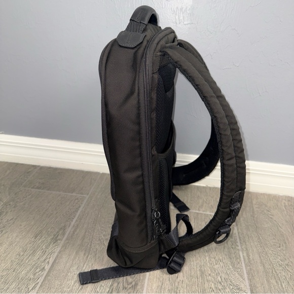 Tumi Alpha Bravo Davis Backpack Laptop Carry Bag Nylon Leather Black *READ - Picture 4 of 16